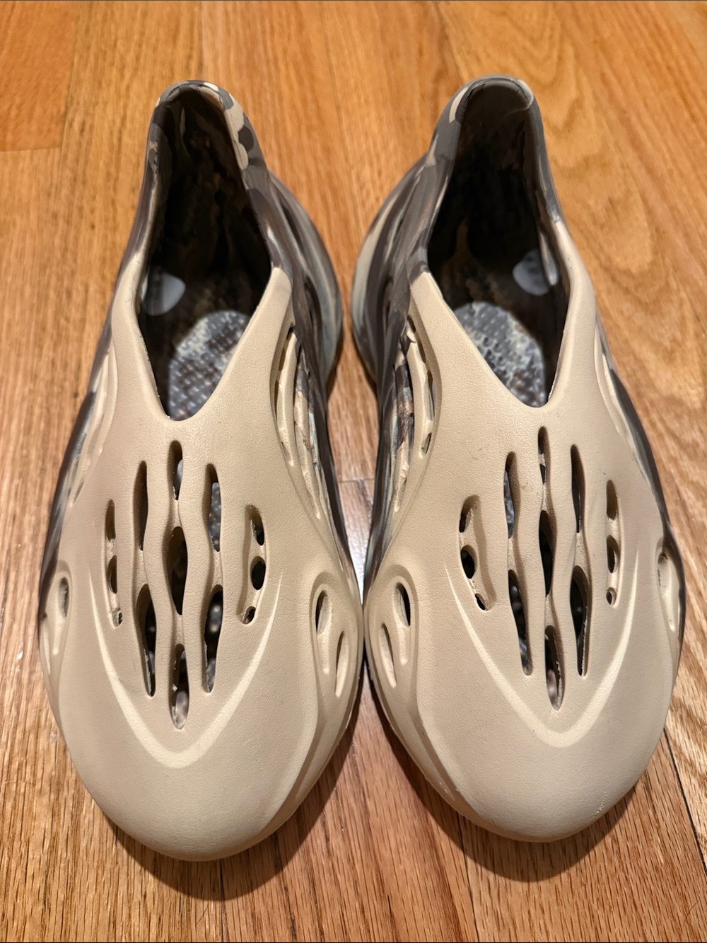 Adidas Yeezy Foam Runner 'MX Cream Clay' Men’s 7 Women’s 8.5